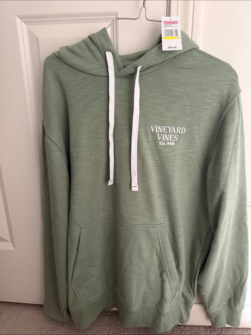 Vineyard Vines Pullover Hoodie with White Drawstrings